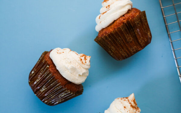 3 Ingredient Pumpkin Spice Cupcakes