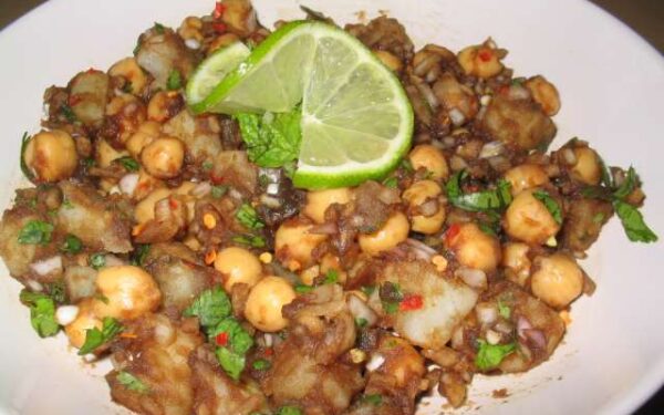 Aloo Channa Chaat (Tangy Potato Chickpea Snack)