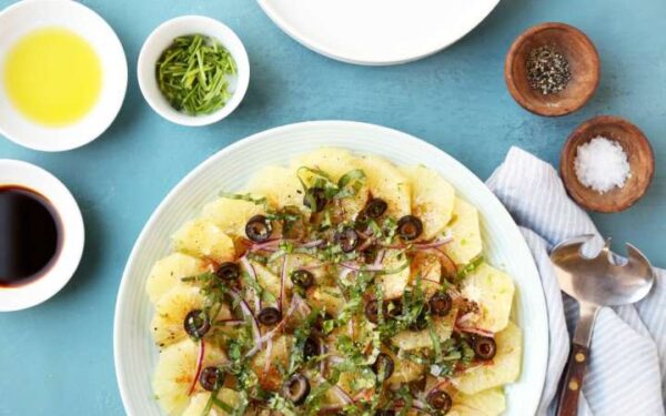 Grapefruit, Onion and Basil Salad