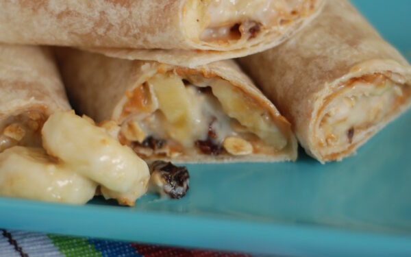 Peanut Butter and Granola Breakfast Wraps