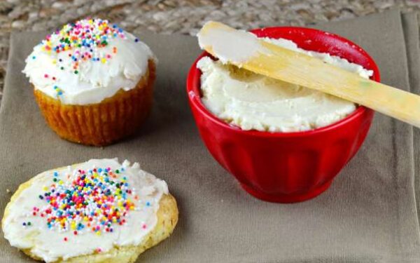 Quick, Buttercream (Vegan) Icing from Longmeadow Farm