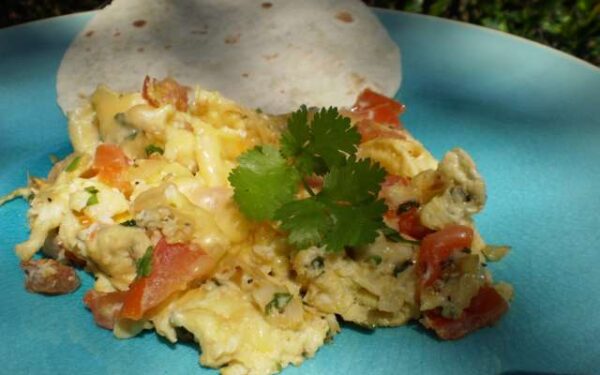 Scrambled Eggs With Tomato, Cheddar and Cilantro