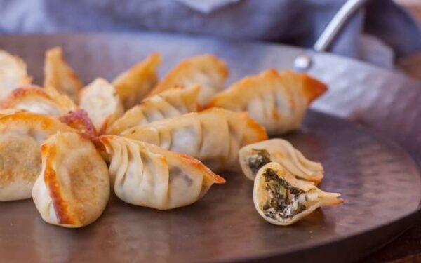 Spinach Artichoke Wontons