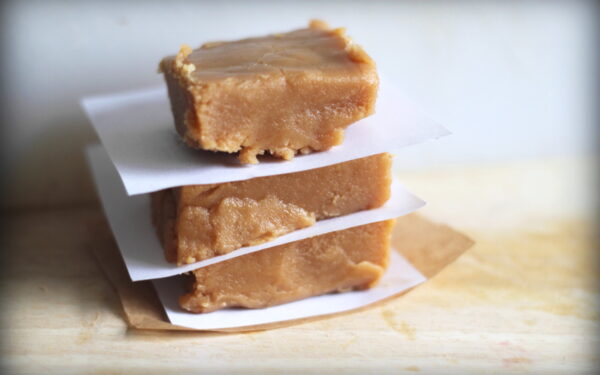 Super Easy Peanut  Butter Fudge