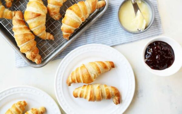 Traditional Buttery French Croissants for Lazy Bistro Breakfasts